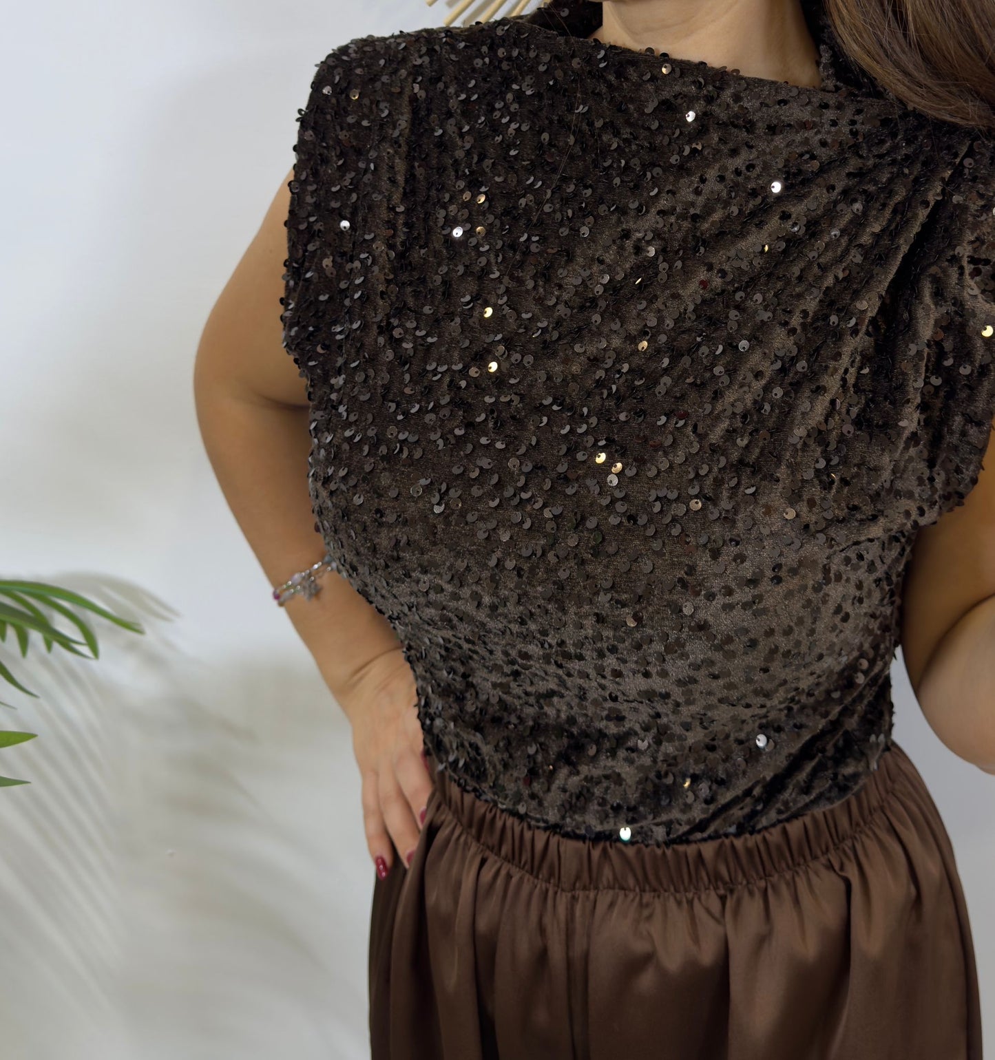 TOP TERCIOPELO LENTEJUELAS MARRÓN