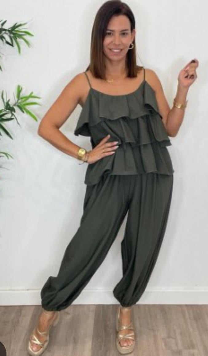 CONJUNTO PANTALÓN BOMBACHO TOP VOLANTES