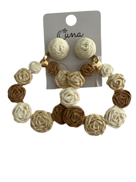 PENDIENTES MÍA BEIGE
