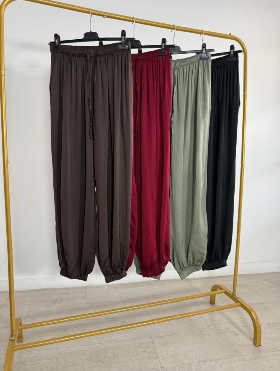 PANTALÓN SATÉN CORDÓN