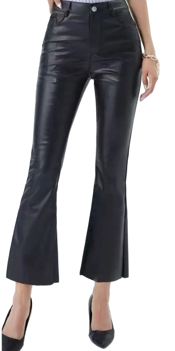 PANTALÓN FLARED EFECTO PIEL