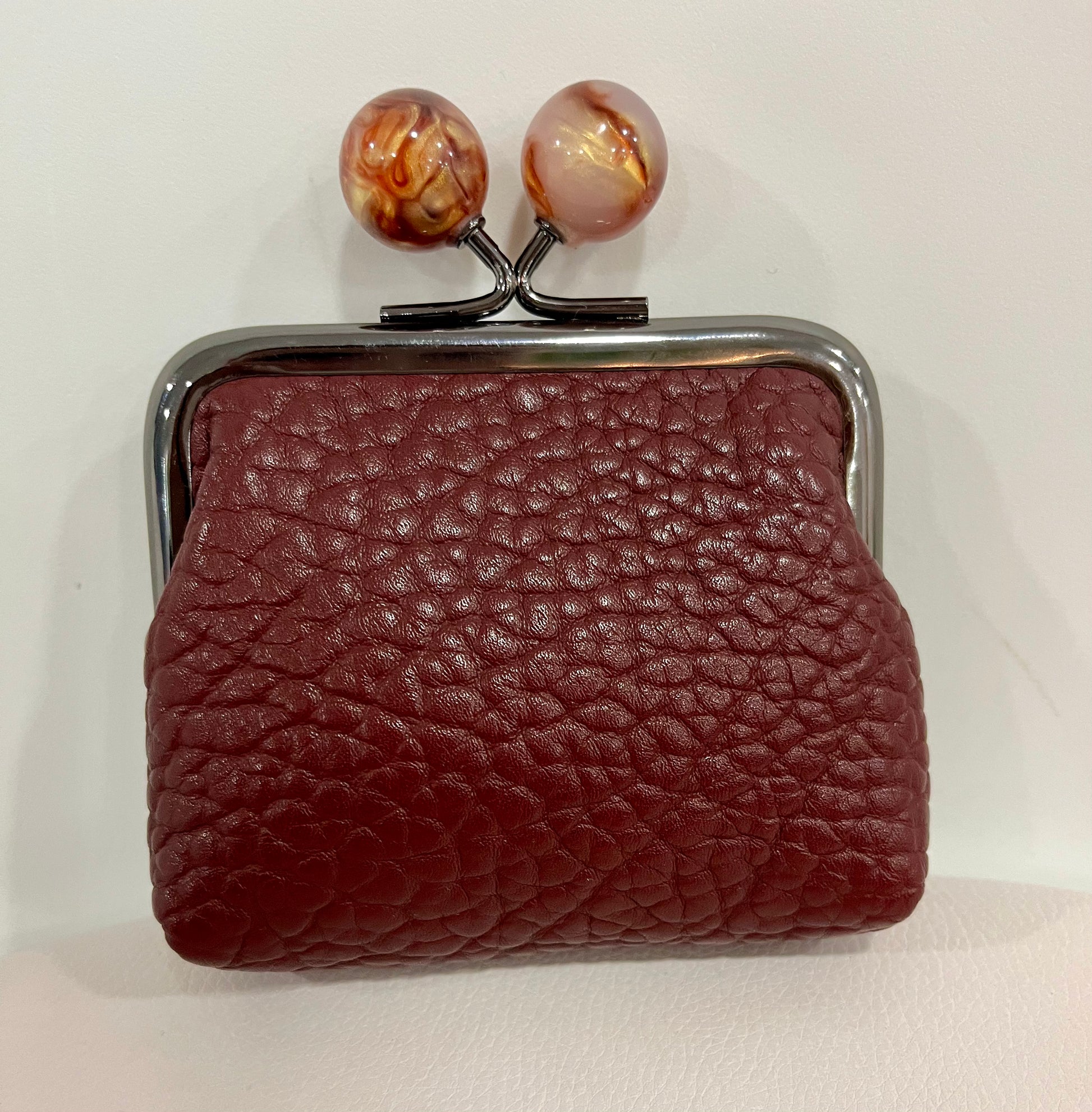 MONEDERO CLIP BURDEOS - Lolitas