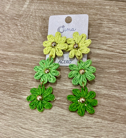 PENDIENTES ACERO FLORES RAFIA VERDE