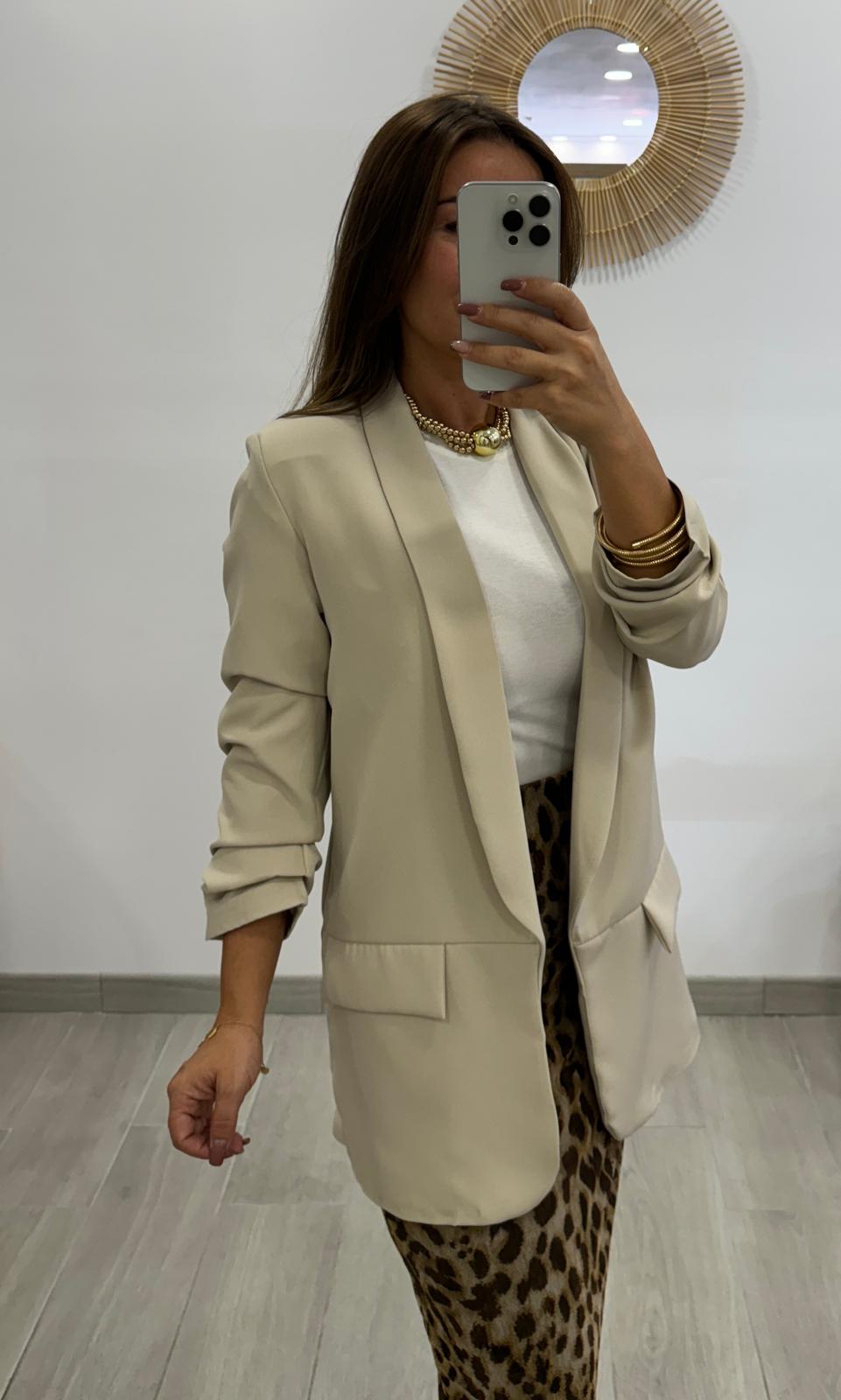 BLAZER MANGA FRUNCIDA BEIGE