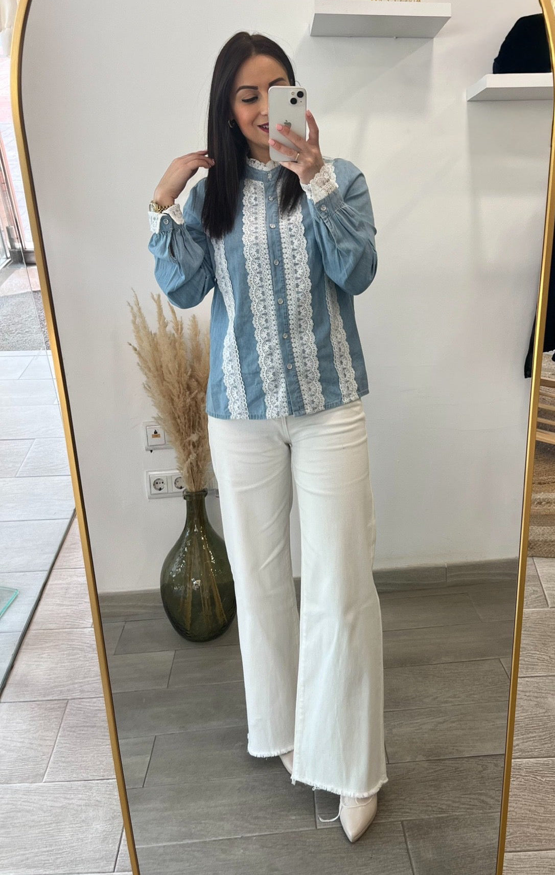 CAMISA DE DENIM PUNTILLA