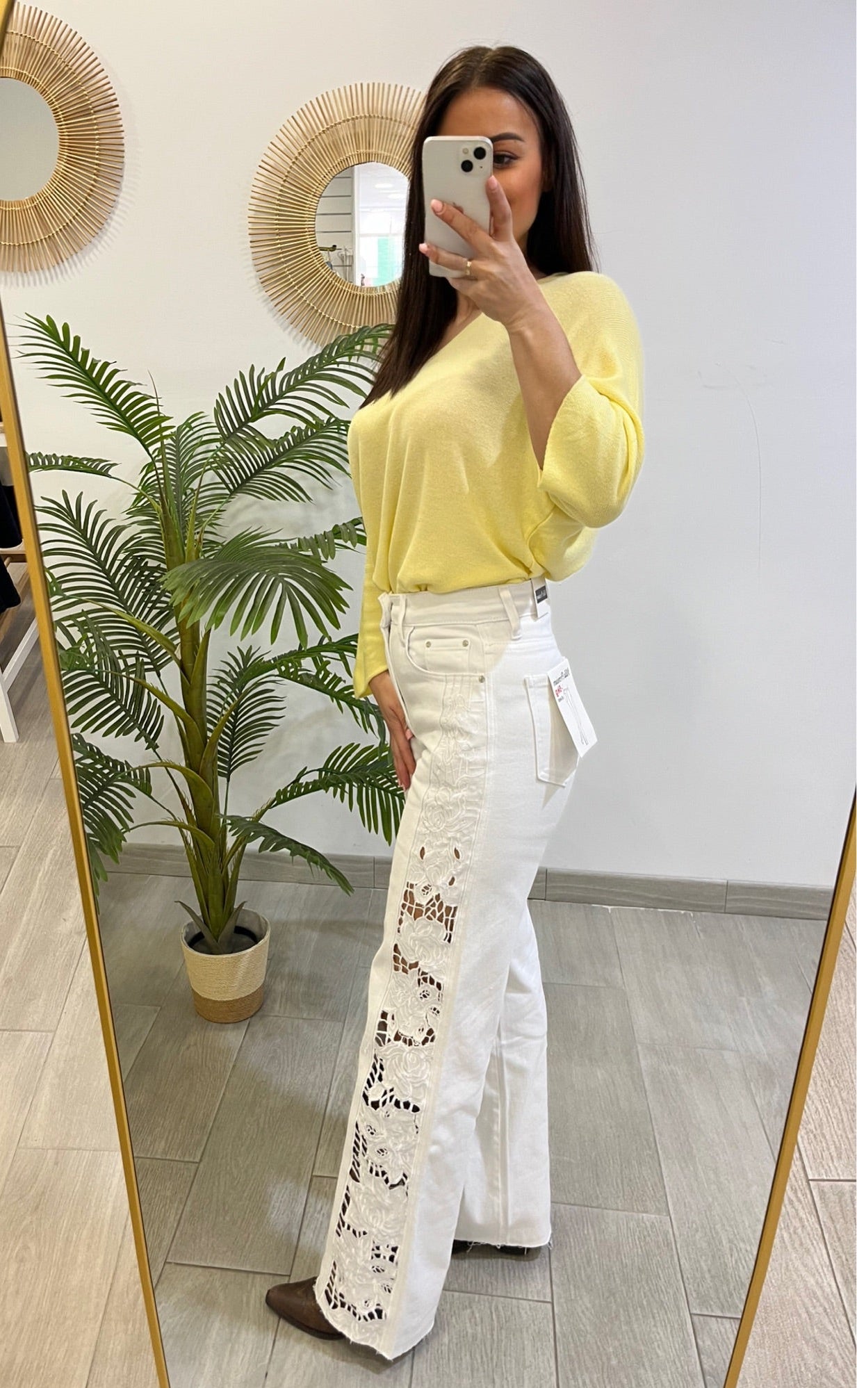 JEANS BROCADO FLOR LATERAL