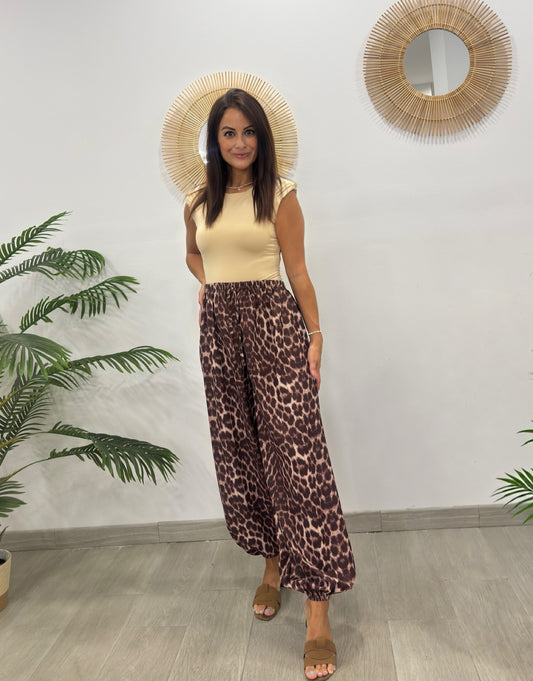 PANTALÓN BOMBACHO ANIMAL PRINT
