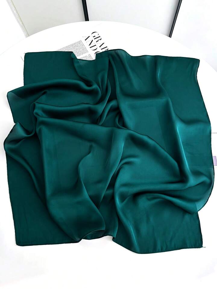 PAÑUELO SATINADO VERDE