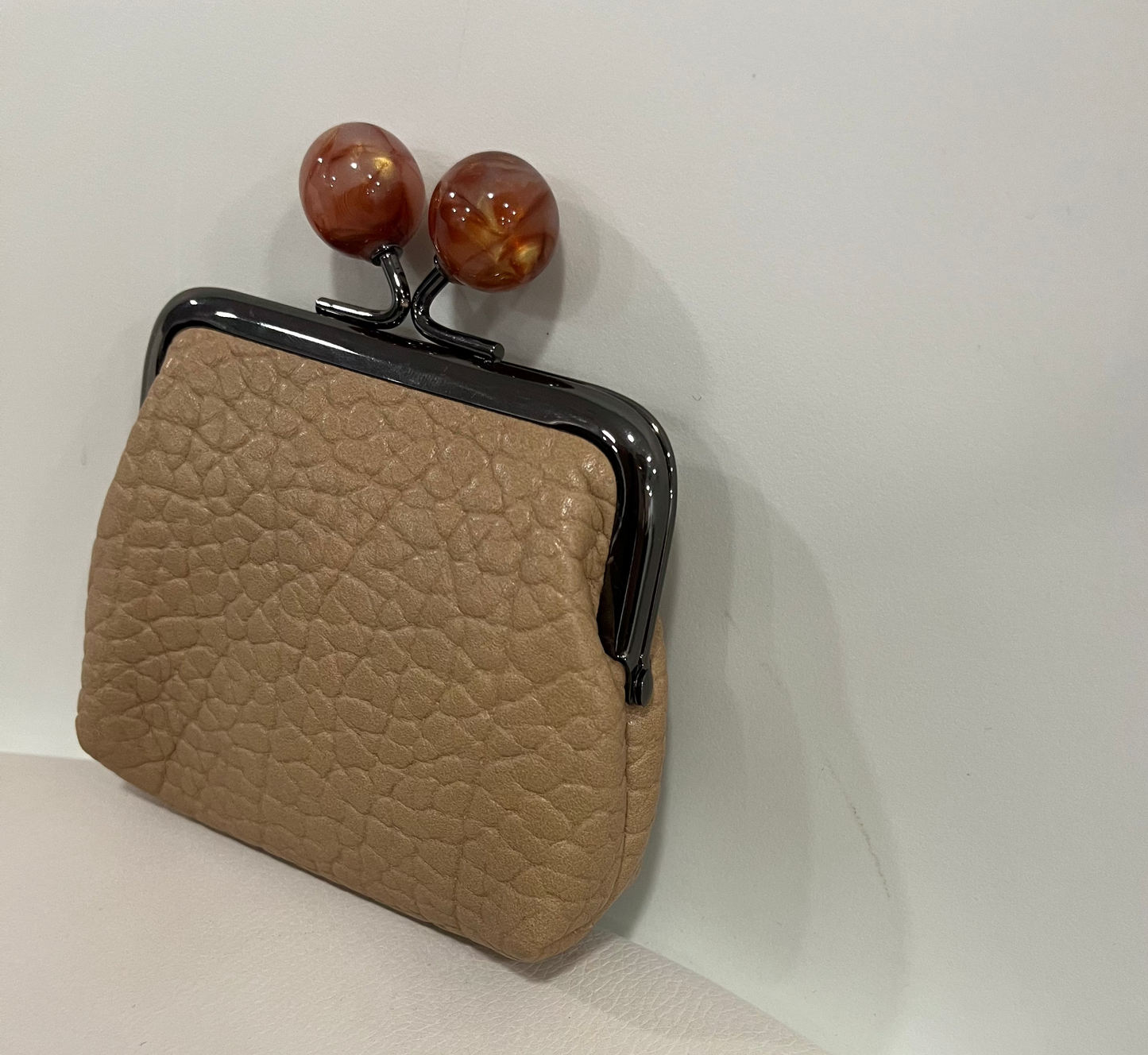 MONEDERO CLIP BEIGE